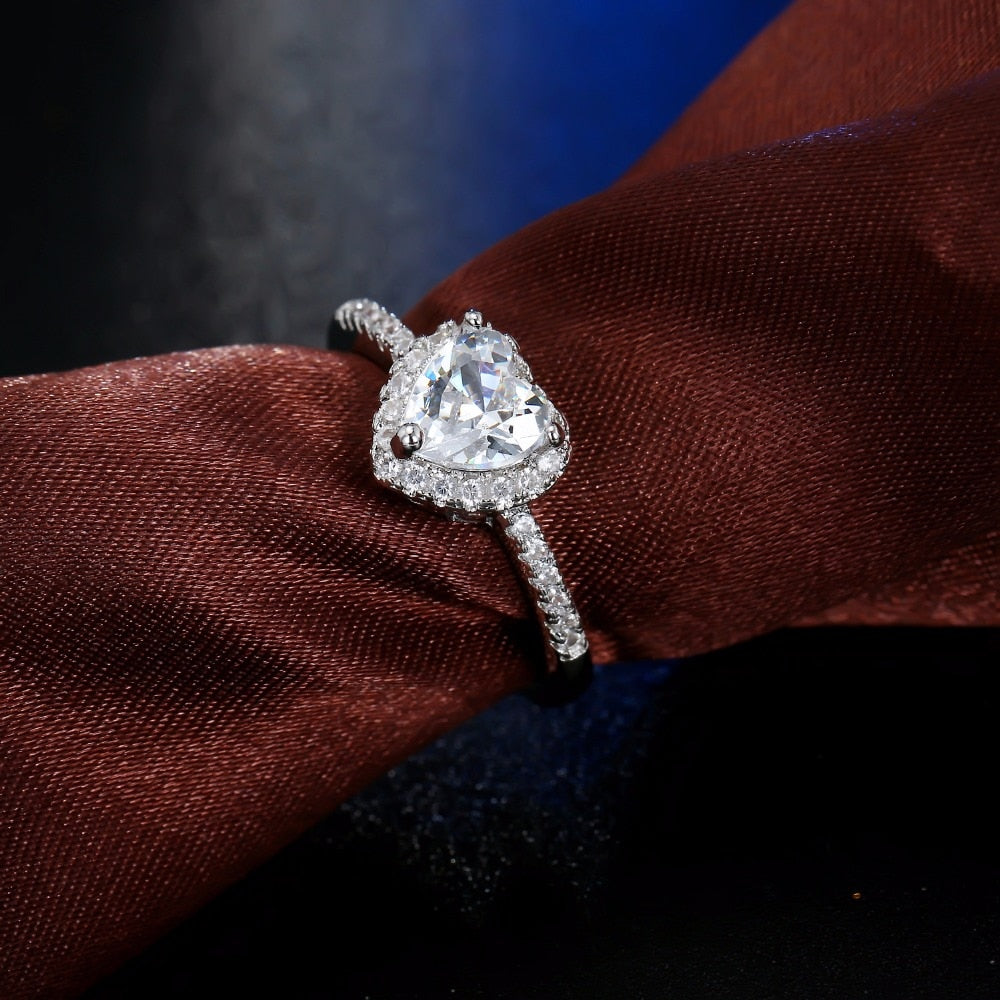 Crystal Heart Ring - Giovanni Astro
